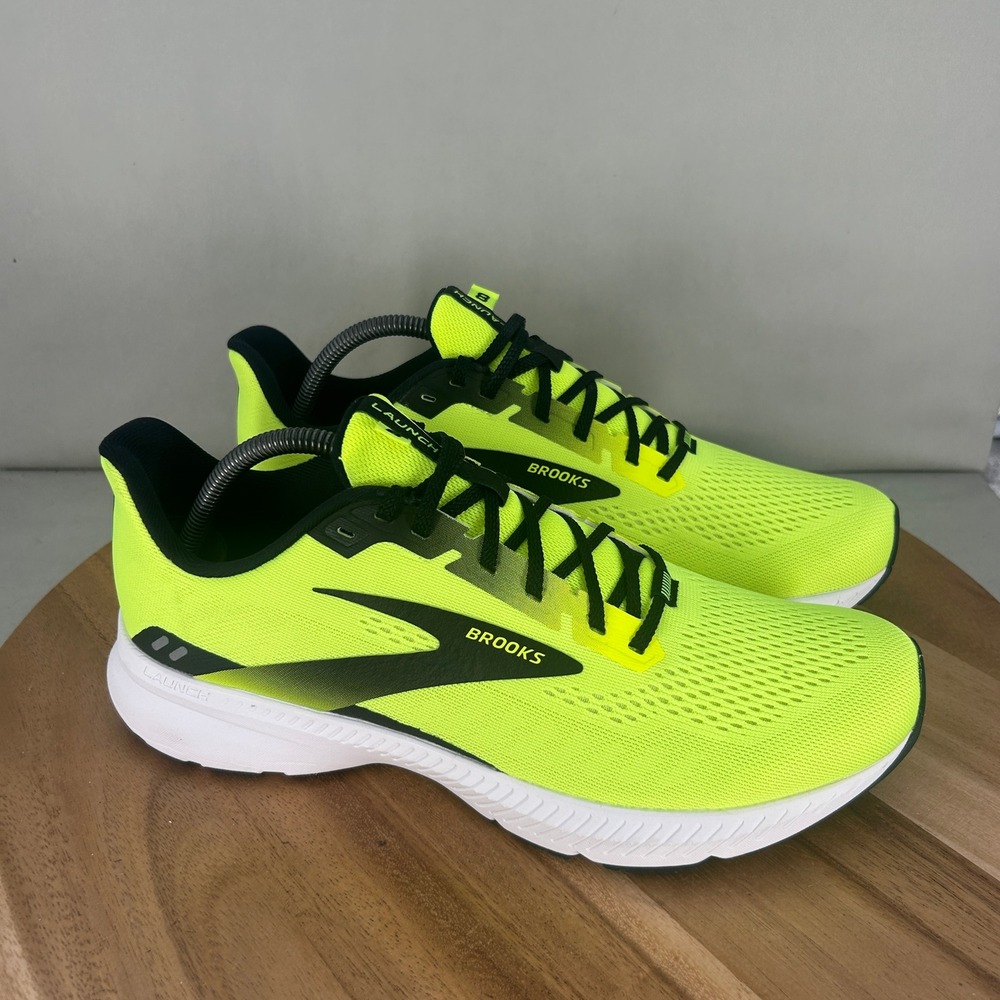Brooks Launch 8 Mens Running Shoes Neon Yellow Black 1103581D774 Size 10.5 D